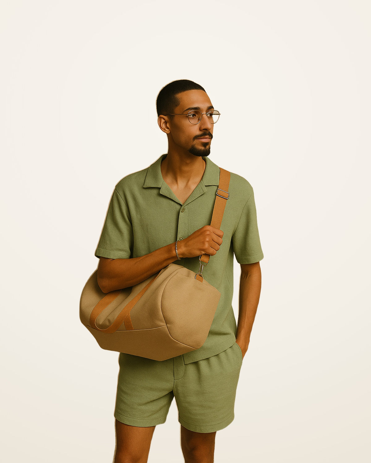 Mocha duffel bag, light brown